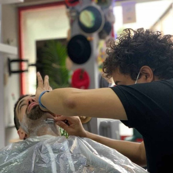 Corte de pelo caballeros en la peluquería para hombre en Valladolid